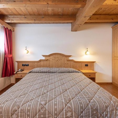 Residence Adler San Martino Di Castrozza Esterno foto