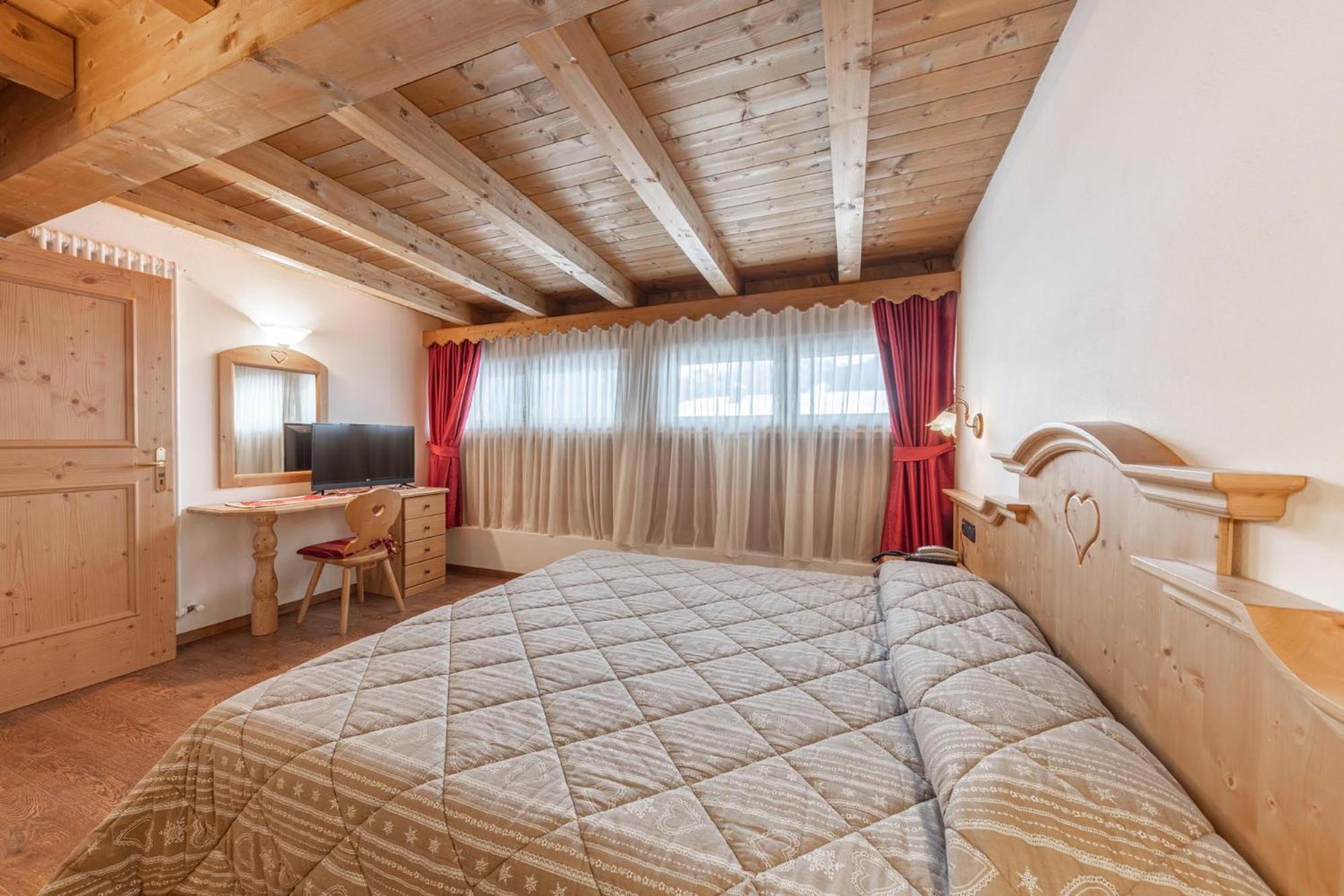 Residence Adler San Martino Di Castrozza Esterno foto